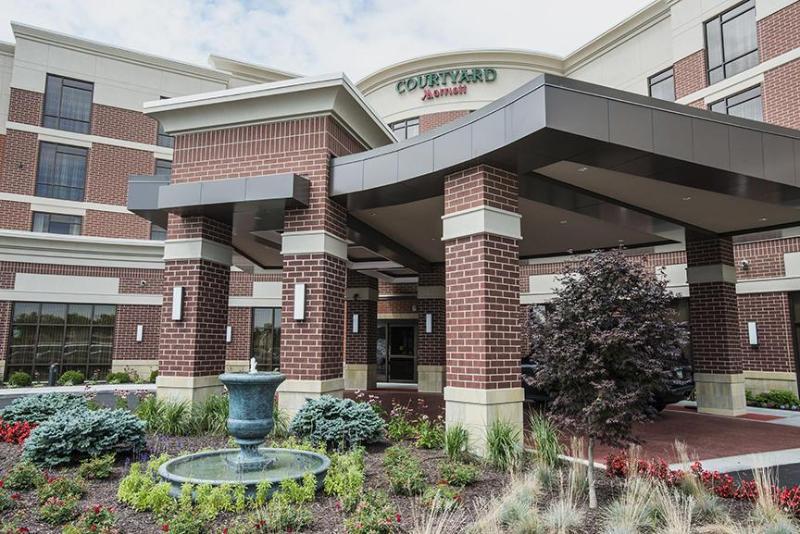 Courtyard By Marriott Cincinnati Midtown/Rookwood Dış mekan fotoğraf