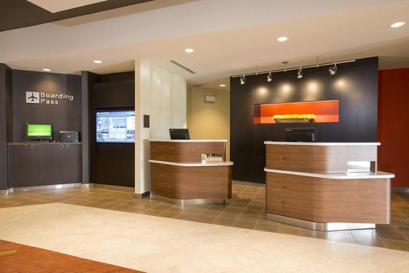 Courtyard By Marriott Cincinnati Midtown/Rookwood Dış mekan fotoğraf