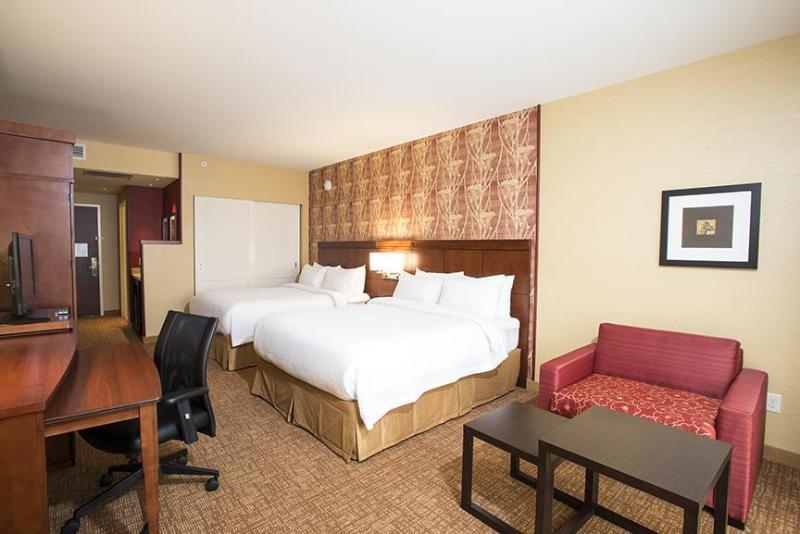 Courtyard By Marriott Cincinnati Midtown/Rookwood Dış mekan fotoğraf