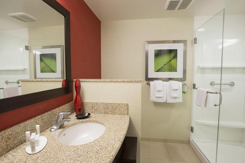 Courtyard By Marriott Cincinnati Midtown/Rookwood Dış mekan fotoğraf