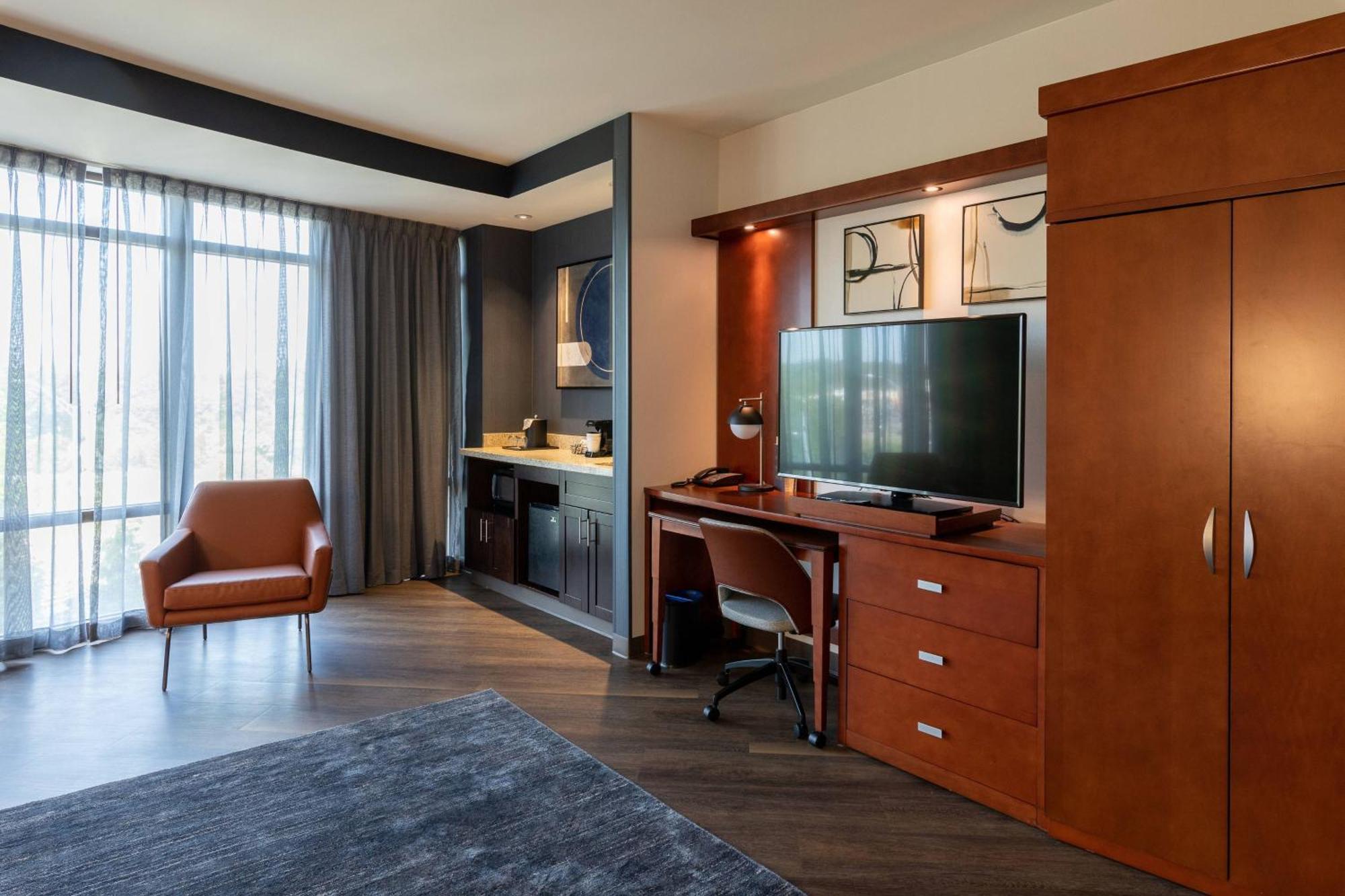 Courtyard By Marriott Cincinnati Midtown/Rookwood Dış mekan fotoğraf