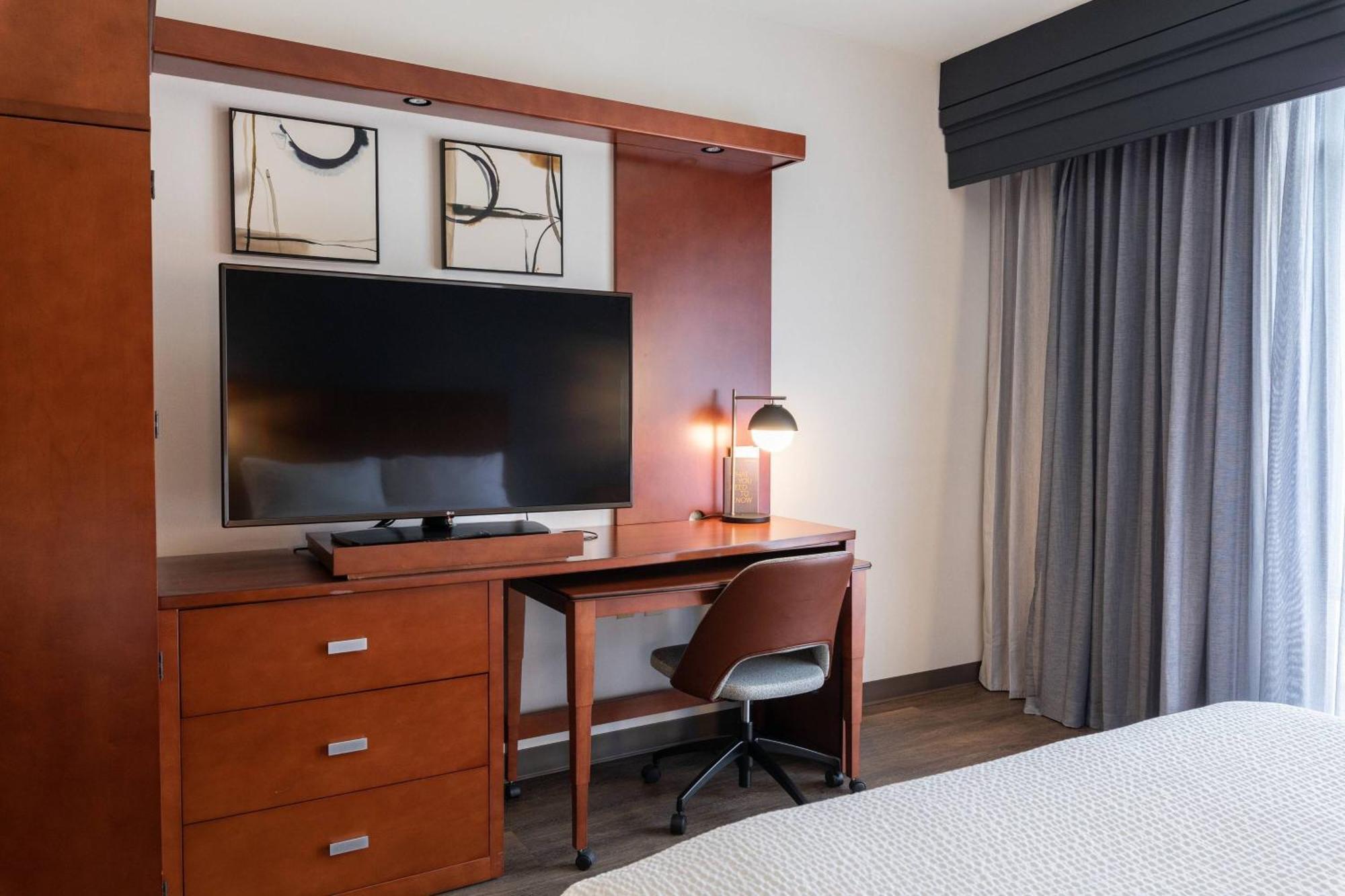 Courtyard By Marriott Cincinnati Midtown/Rookwood Dış mekan fotoğraf