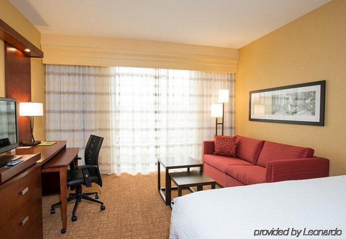 Courtyard By Marriott Cincinnati Midtown/Rookwood Dış mekan fotoğraf